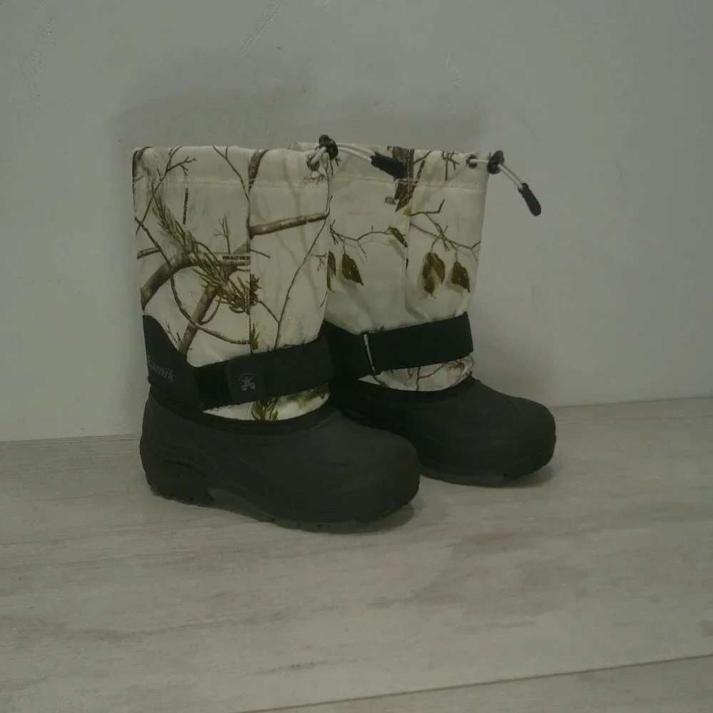 Kamik Rocket White Camo Waterproof Winter Snow Boot Kids w/ Inserts Size 13